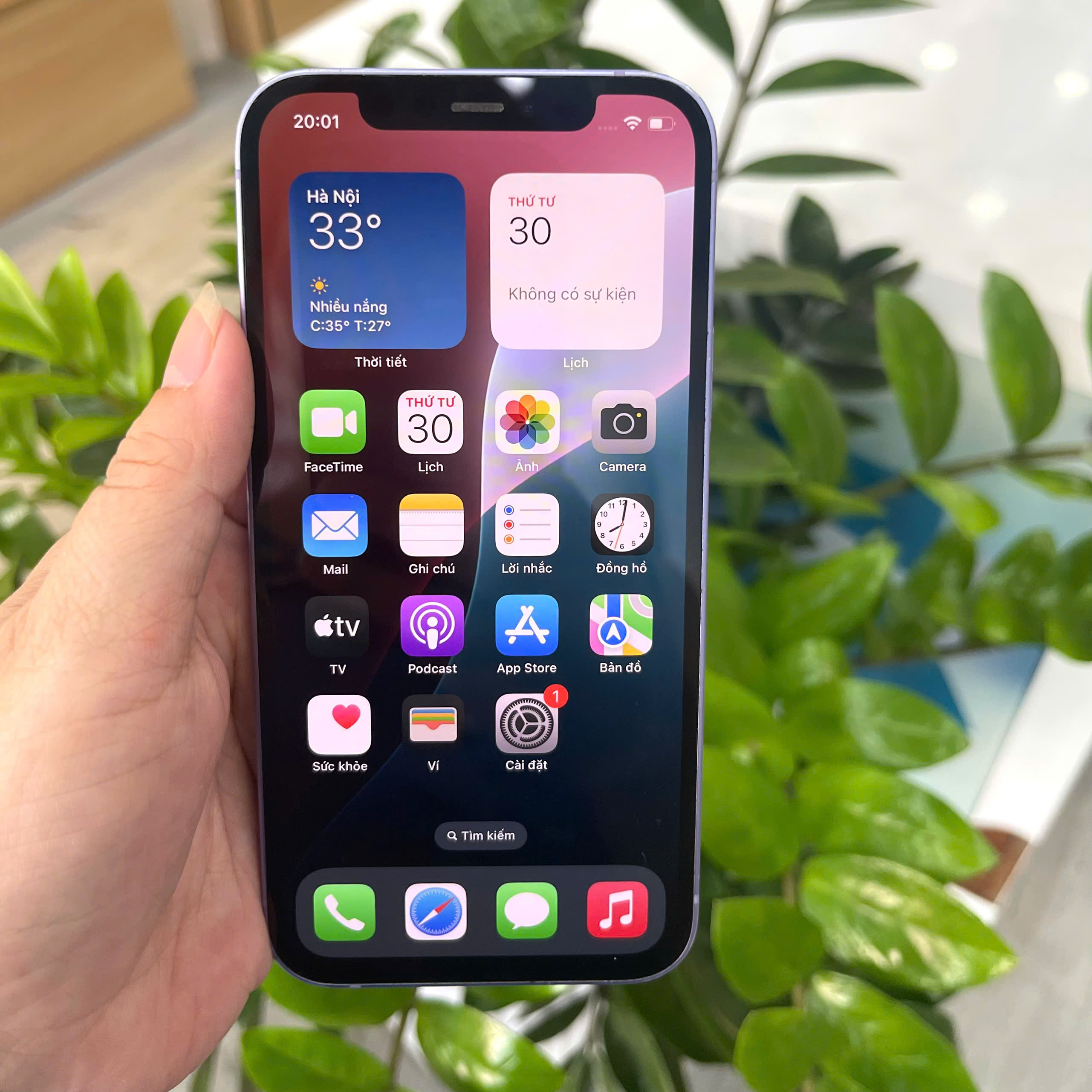 Thiết kế khung viền vuông vắn của iPhone 12 64GB